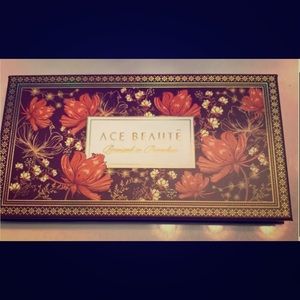 Ace Beaute Bronzed in Paradise palette